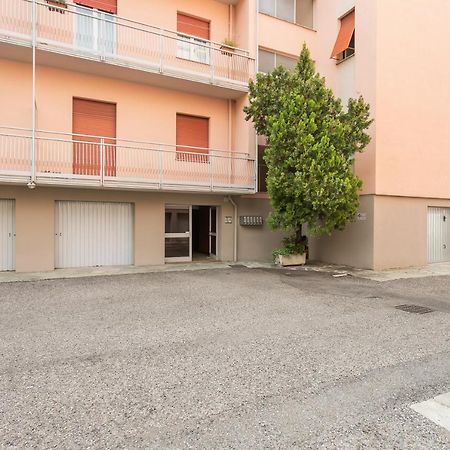 Santa Chiara Apartment By Myhomeincomo Eksteriør bilde